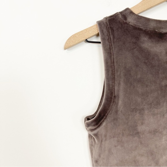 Skims Velour Crew Neck Tank Top - Picture 12 of 13